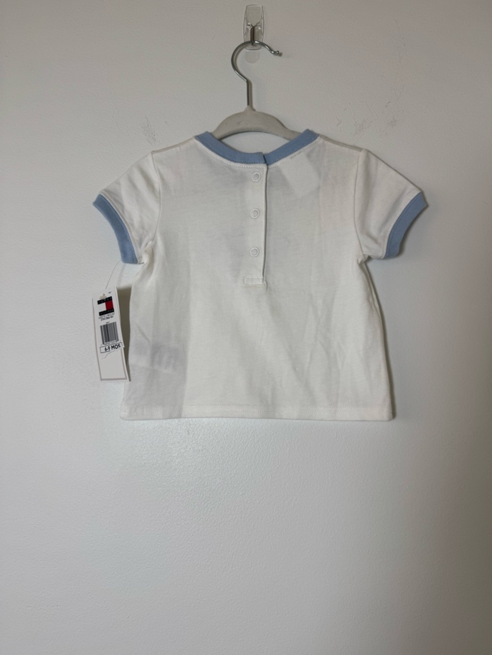 Tommy Hilfiger Baby Shirt 6-9M NWT Fish Graphic Blue Trim Tee - Picture 2 of 6